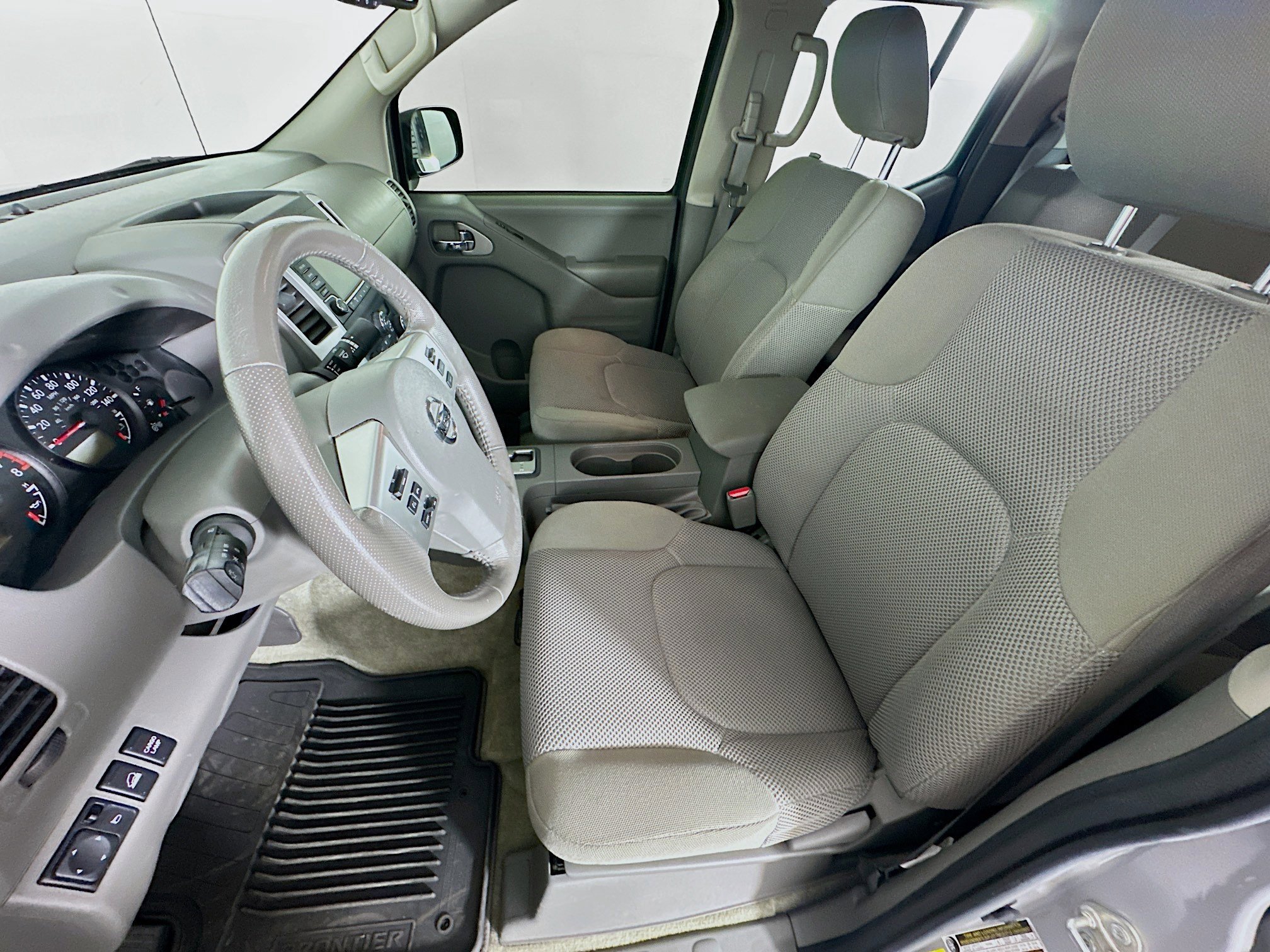 Used 2018 Nissan Frontier SV w/ Value Truck Package image 13