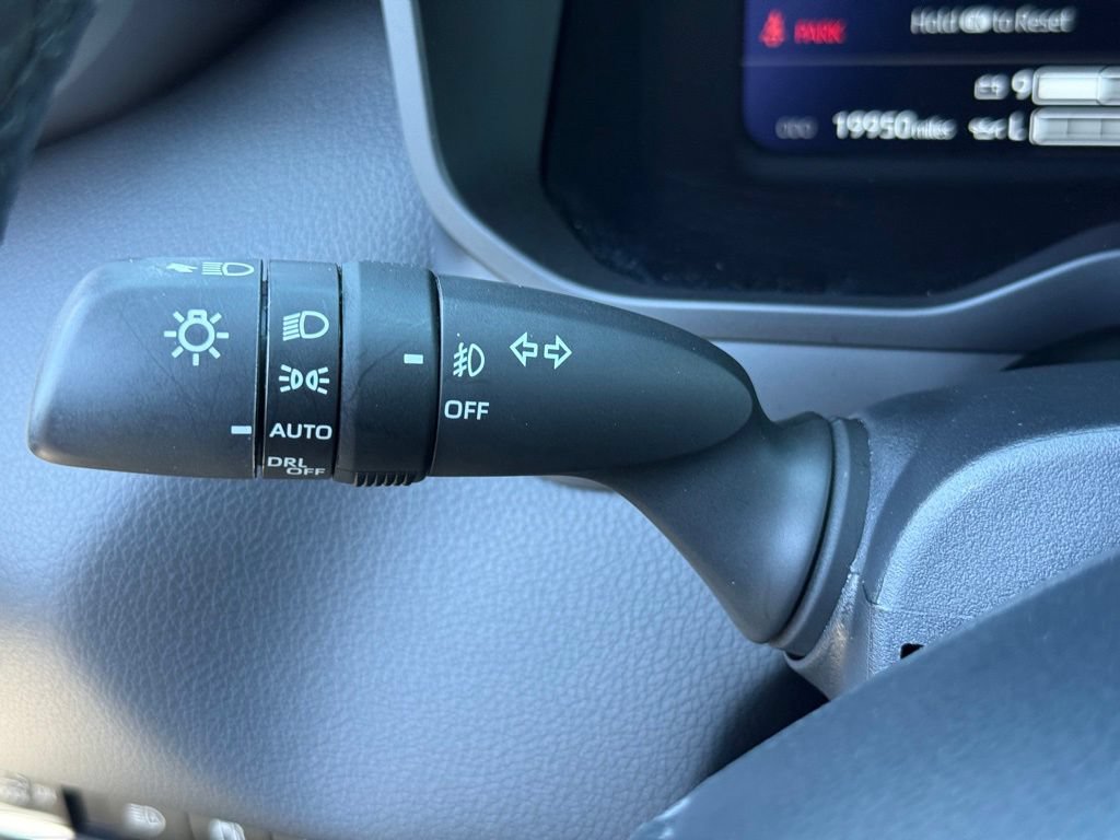 Used 2024 Toyota Tundra Limited AWD/4WD image 19