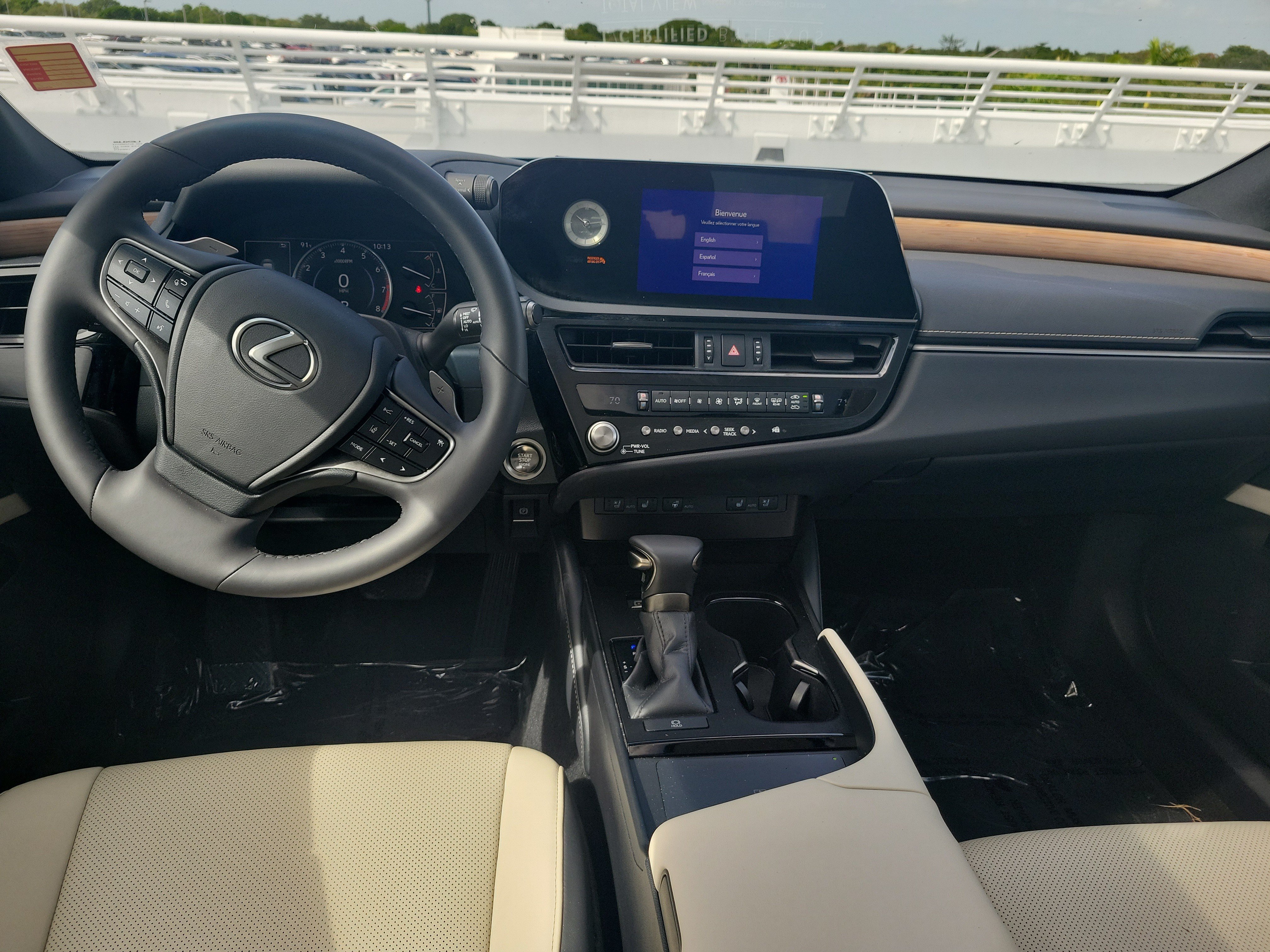 Certified 2023 Lexus ES 250 w/ Premium Package AWD/4WD image 15