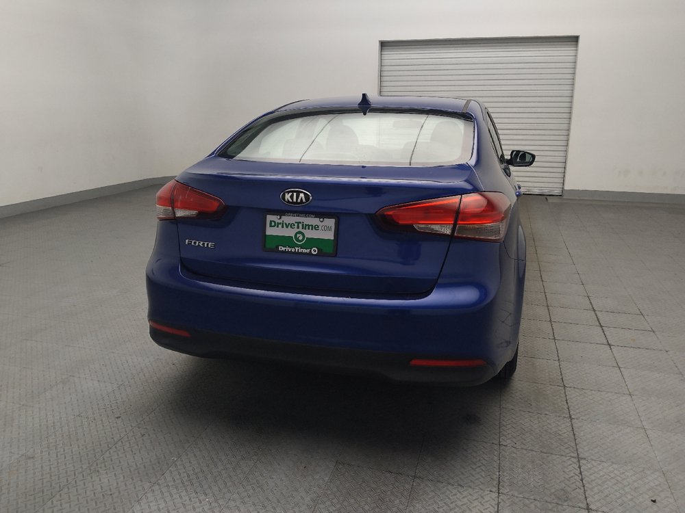 Used 2017 Kia Forte LX FWD image 7