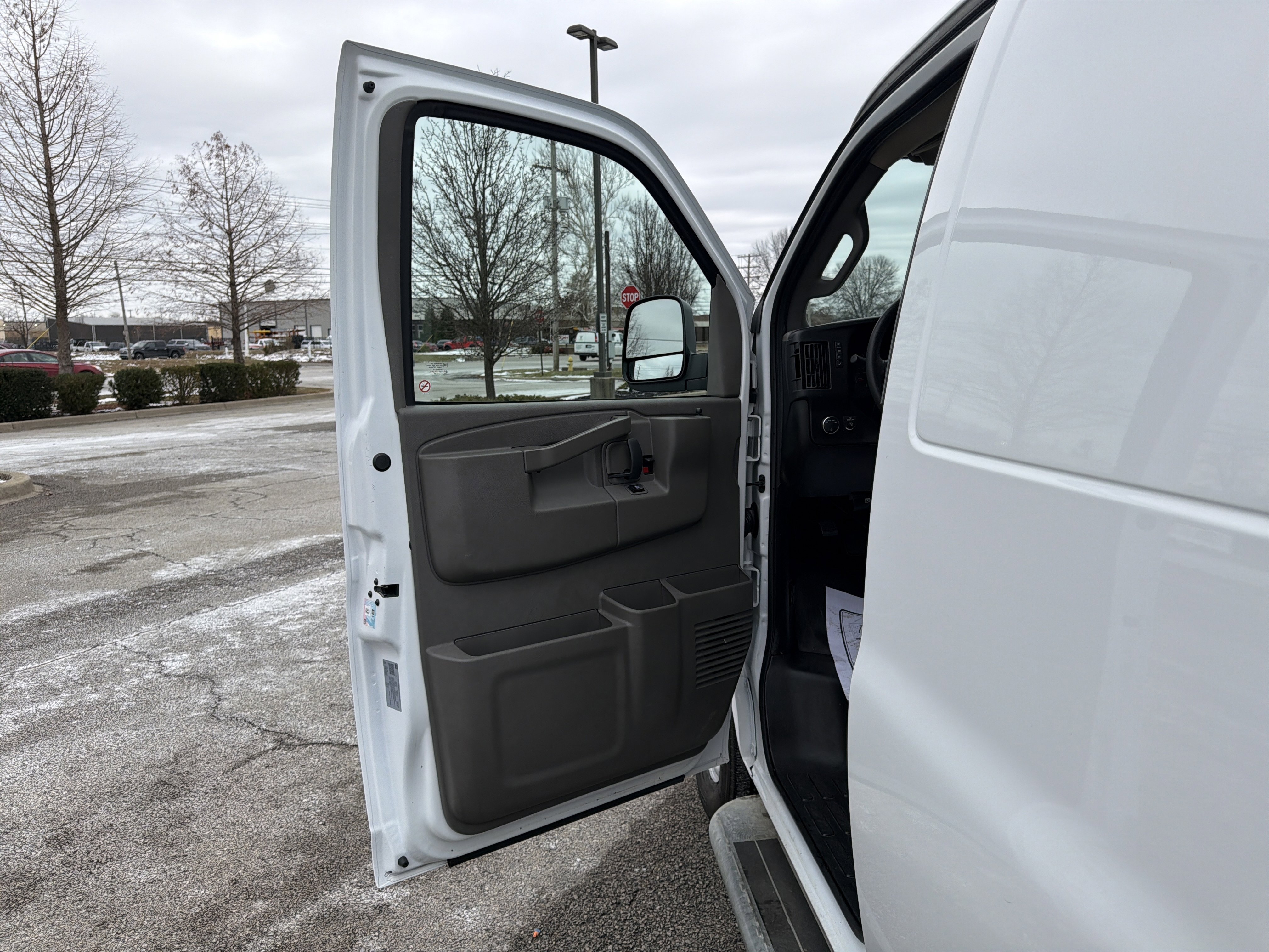 Used 2024 Chevrolet Express 2500 w/ Driver Convenience Package image 10