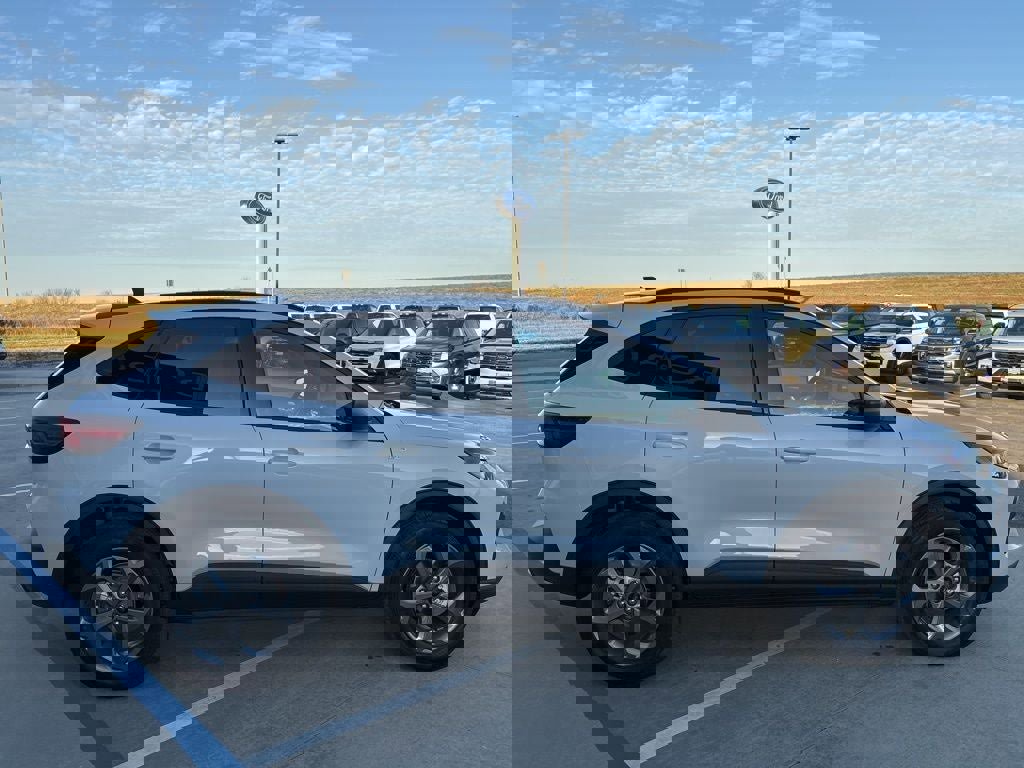 New 2026 Ford Escape ST-Line w/ Cold Weather Package image 7