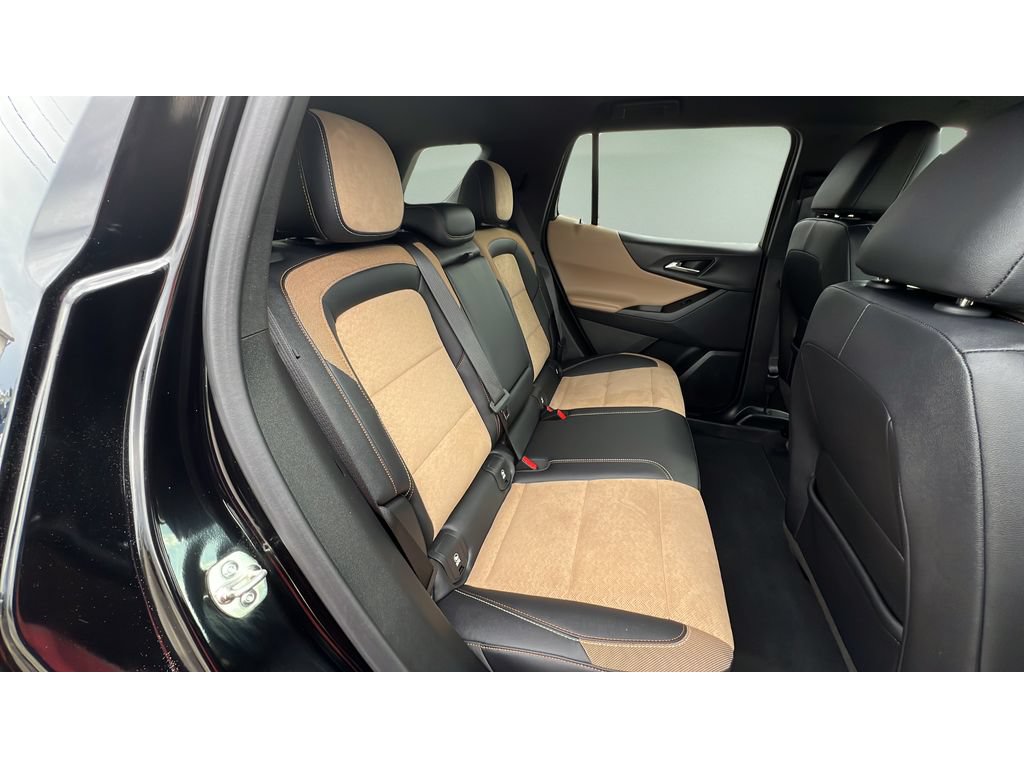 Certified 2025 Chevrolet Equinox ACTIV w/ Safety and Technology Package AWD/4WD image 31