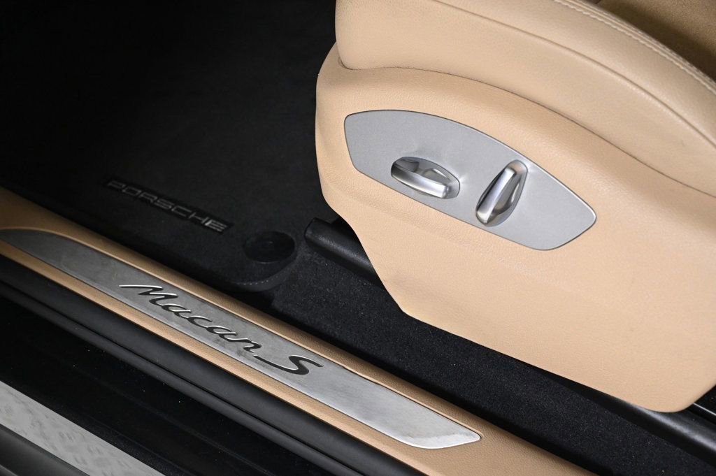 Used 2020 Porsche Macan S image 23
