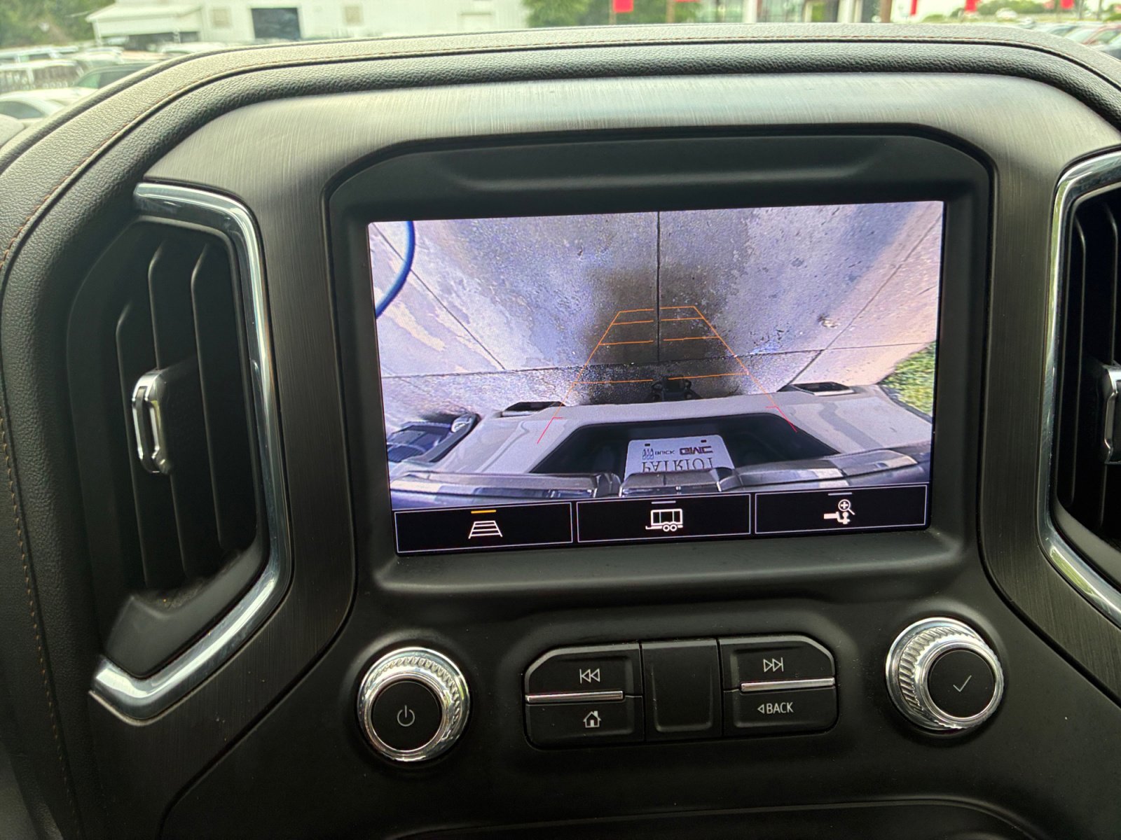 Used 2022 GMC Sierra 1500 AT4 w/ AT4 Preferred Package AWD/4WD image 15