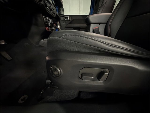 Used 2024 Jeep Gladiator Rubicon w/ Technology Group image 51