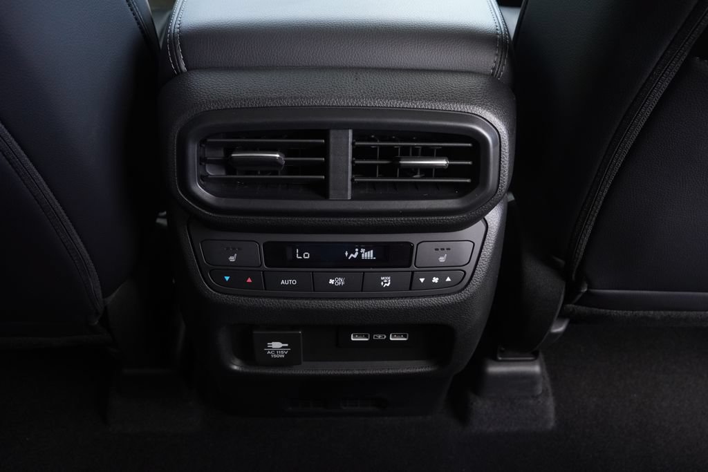 Used 2023 Honda Pilot Elite image 39