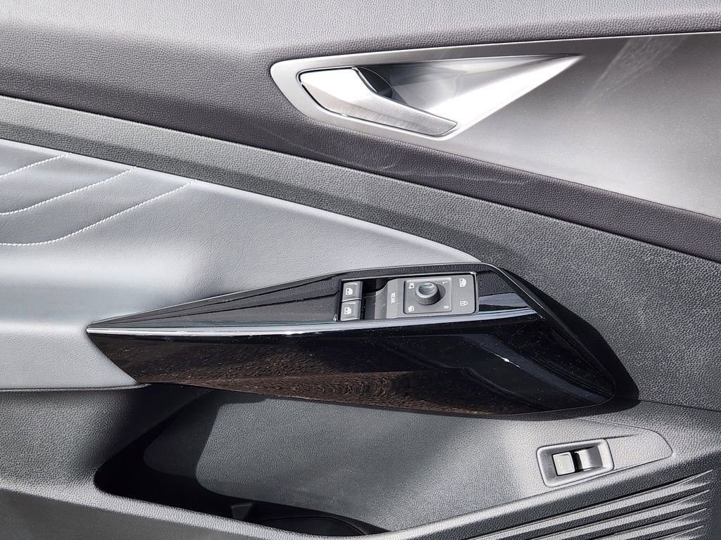 New 2026 Volkswagen ID.4 Pro S Plus AWD/4WD image 12