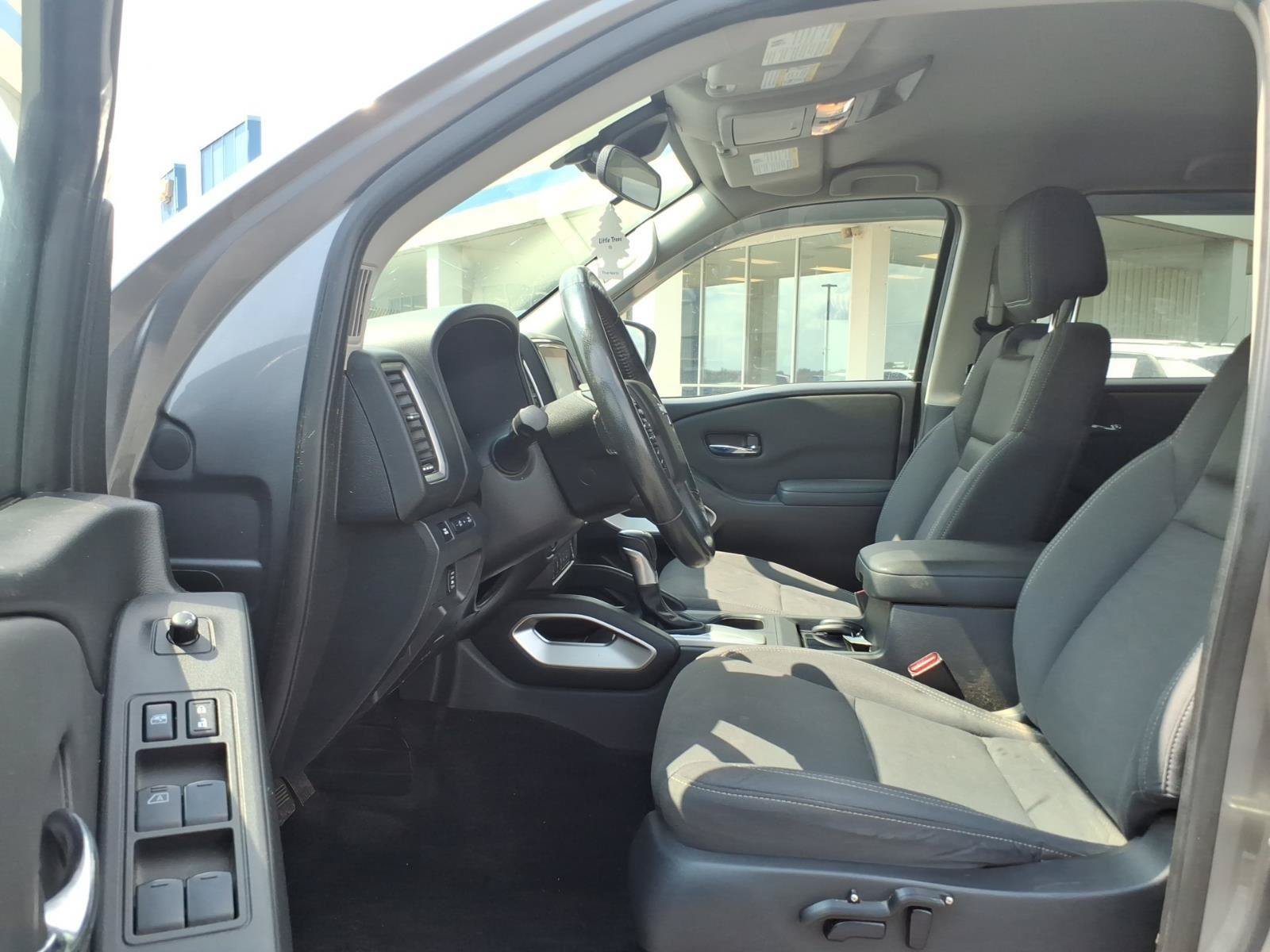 Used 2022 Nissan Frontier SV AWD/4WD image 17
