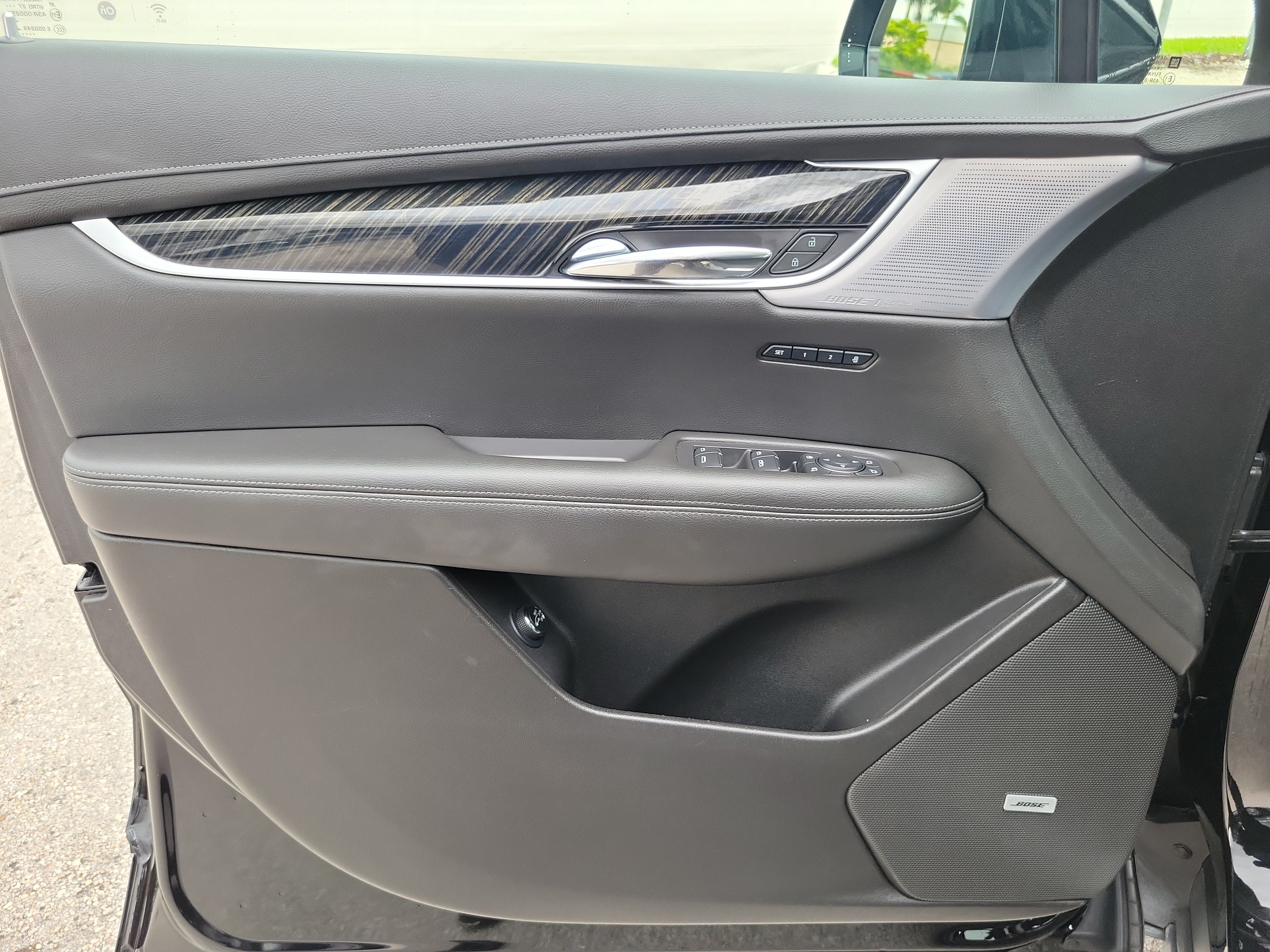Used 2023 Cadillac XT6 Premium Luxury FWD image 25