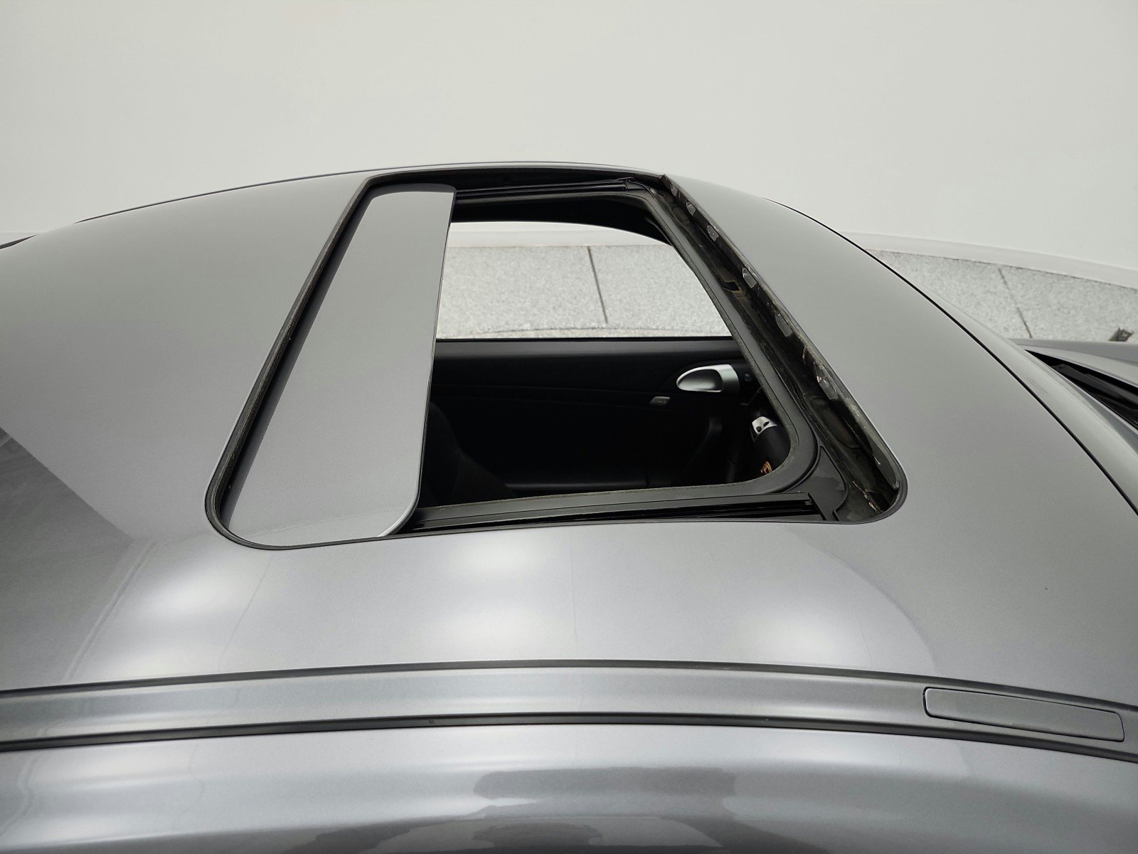 Used 2006 Porsche 911 Carrera S RWD image 17