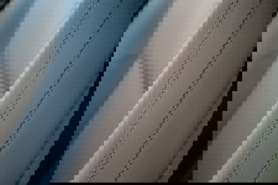 New 2026 Land Rover Range Rover Velar Dynamic SE image 24