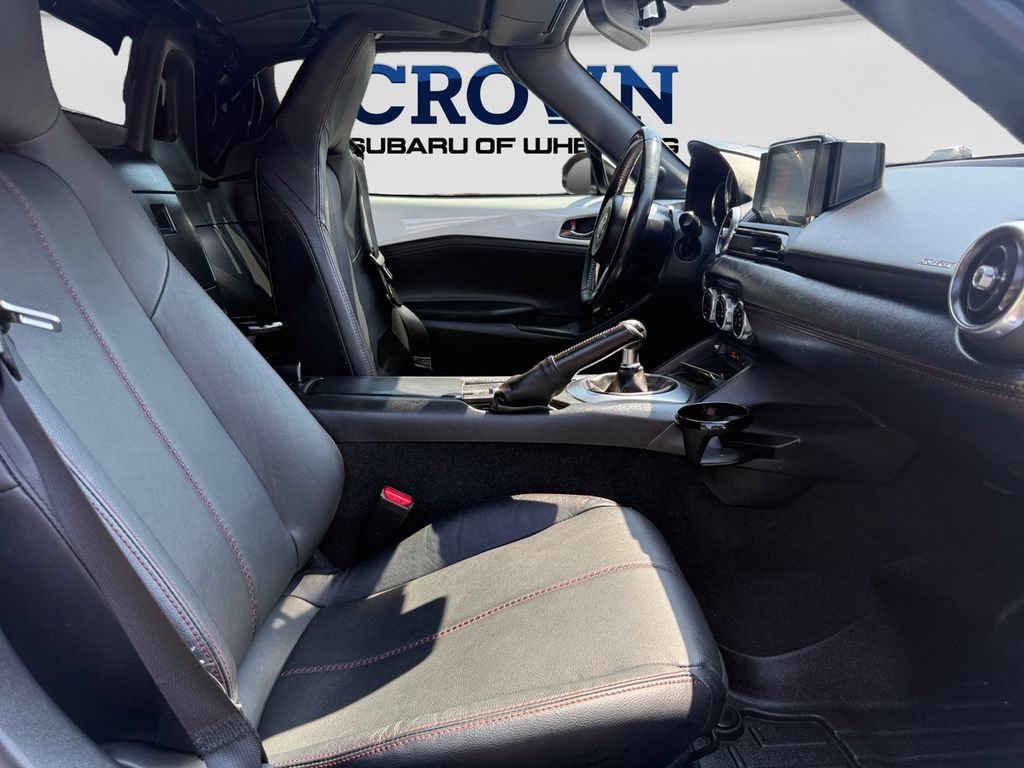 Used 2017 MAZDA MX-5 Miata RF Grand Touring RWD image 19