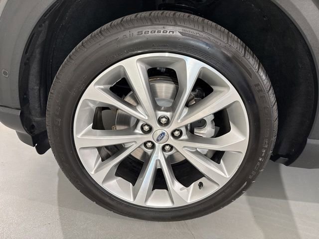 Used 2022 Ford Explorer Platinum w/ Equipment Group 601A image 18