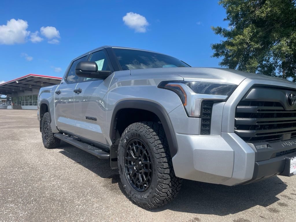 New 2026 Toyota Tundra SR5 AWD/4WD image 9