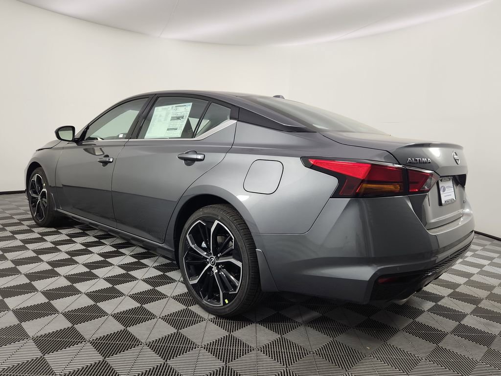 New 2025 Nissan Altima 2.5 SR w/ SR Premium Package AWD/4WD image 3