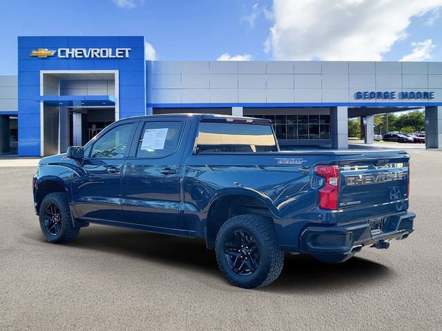 Used 2020 Chevrolet Silverado 1500 LT Trail Boss image 3