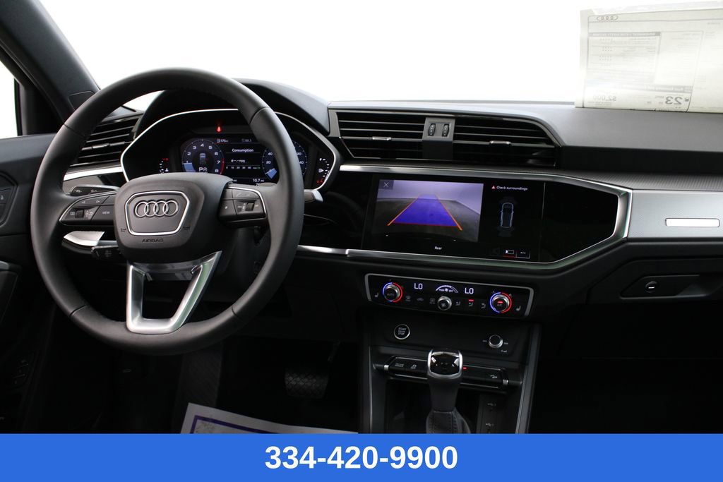 New 2025 Audi Q3 2.0T Premium image 9