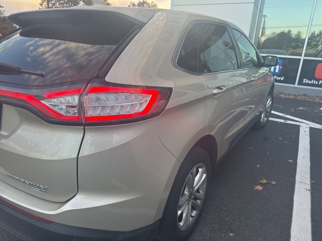 Used 2018 Ford Edge Titanium w/ Equipment Group 301A image 4