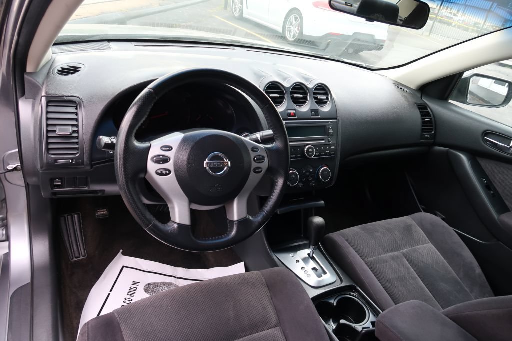 Used 2009 Nissan Altima 2.5 FWD image 6