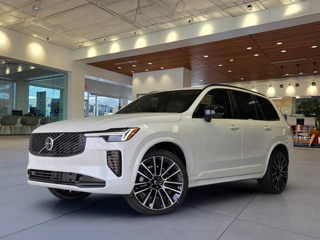 New 2026 Volvo XC90 B6 Ultra w/ Lounge Package AWD/4WD image 3