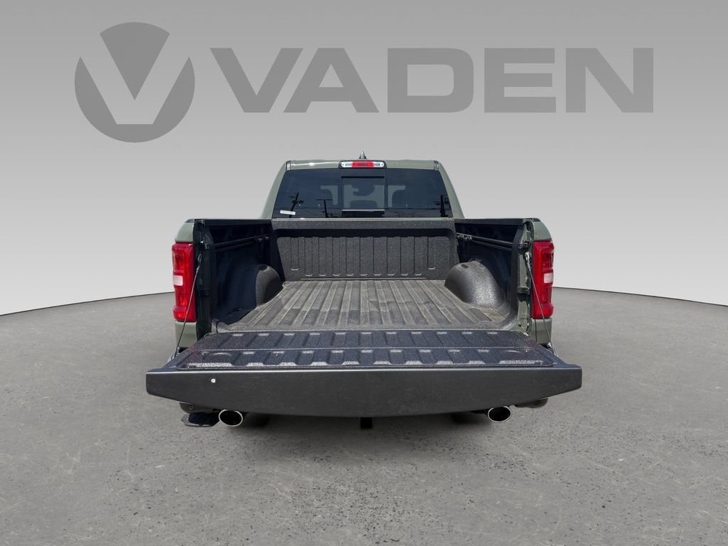 New 2026 RAM 1500 Laramie w/ Sport Appearance Package AWD/4WD image 19