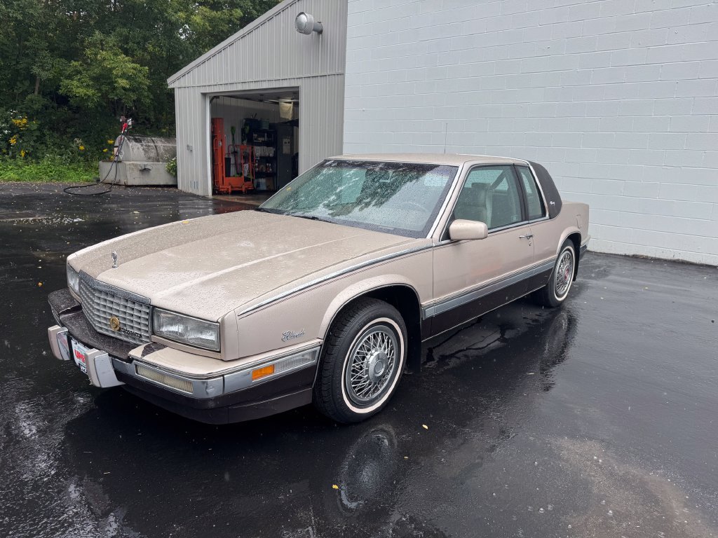 Used 1989 Cadillac Eldorado Coupe FWD image 3