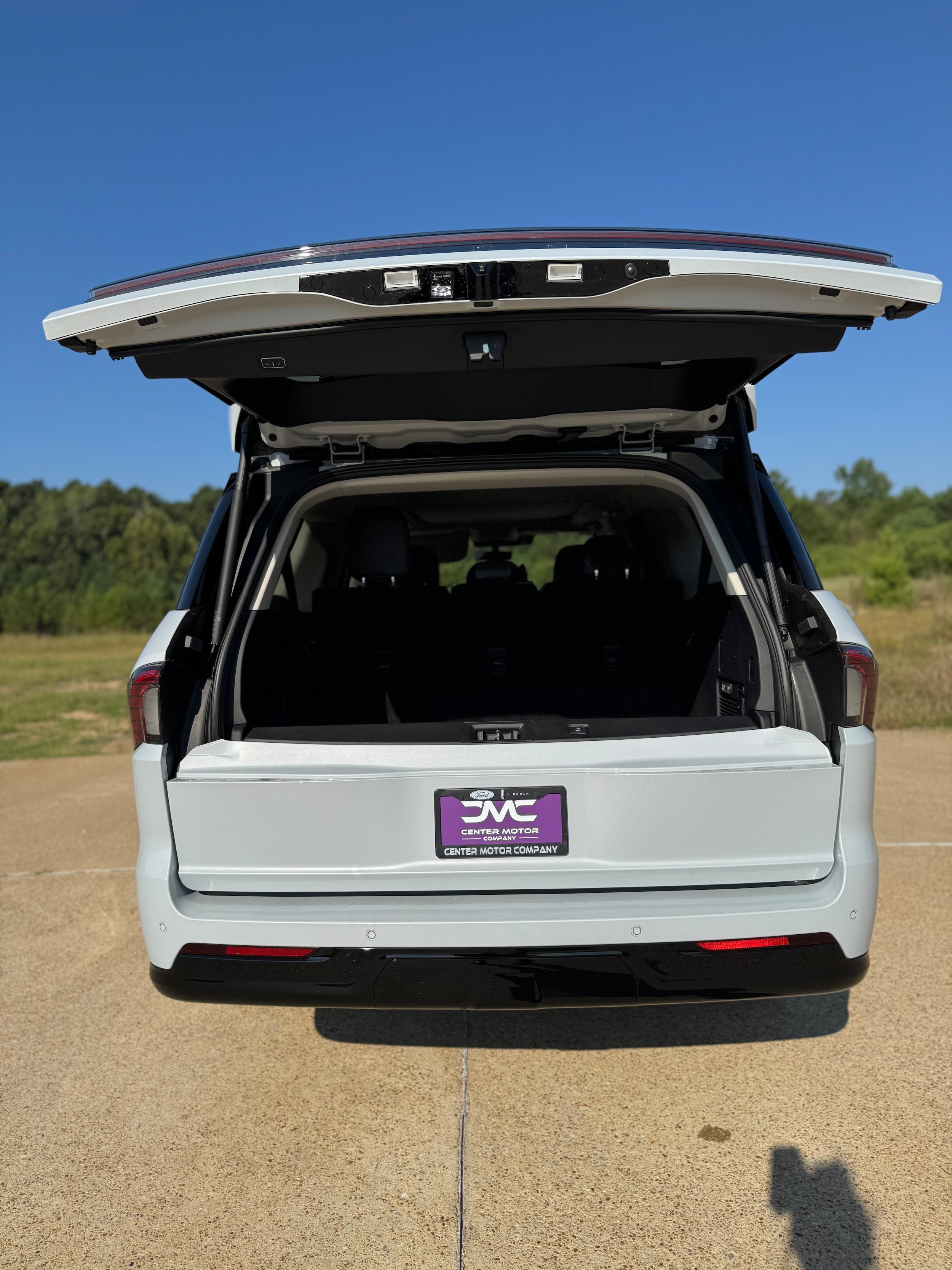 New 2025 Lincoln Navigator L Reserve AWD/4WD image 36