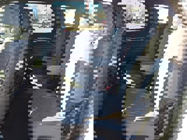 Used 2024 Buick Enclave Premium image 18