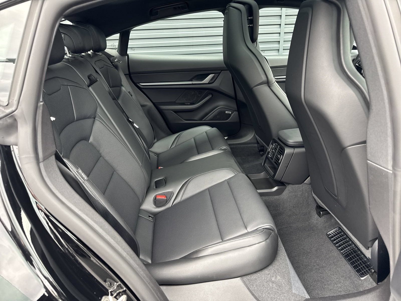 New 2025 Porsche Taycan w/ Premium Package RWD image 48