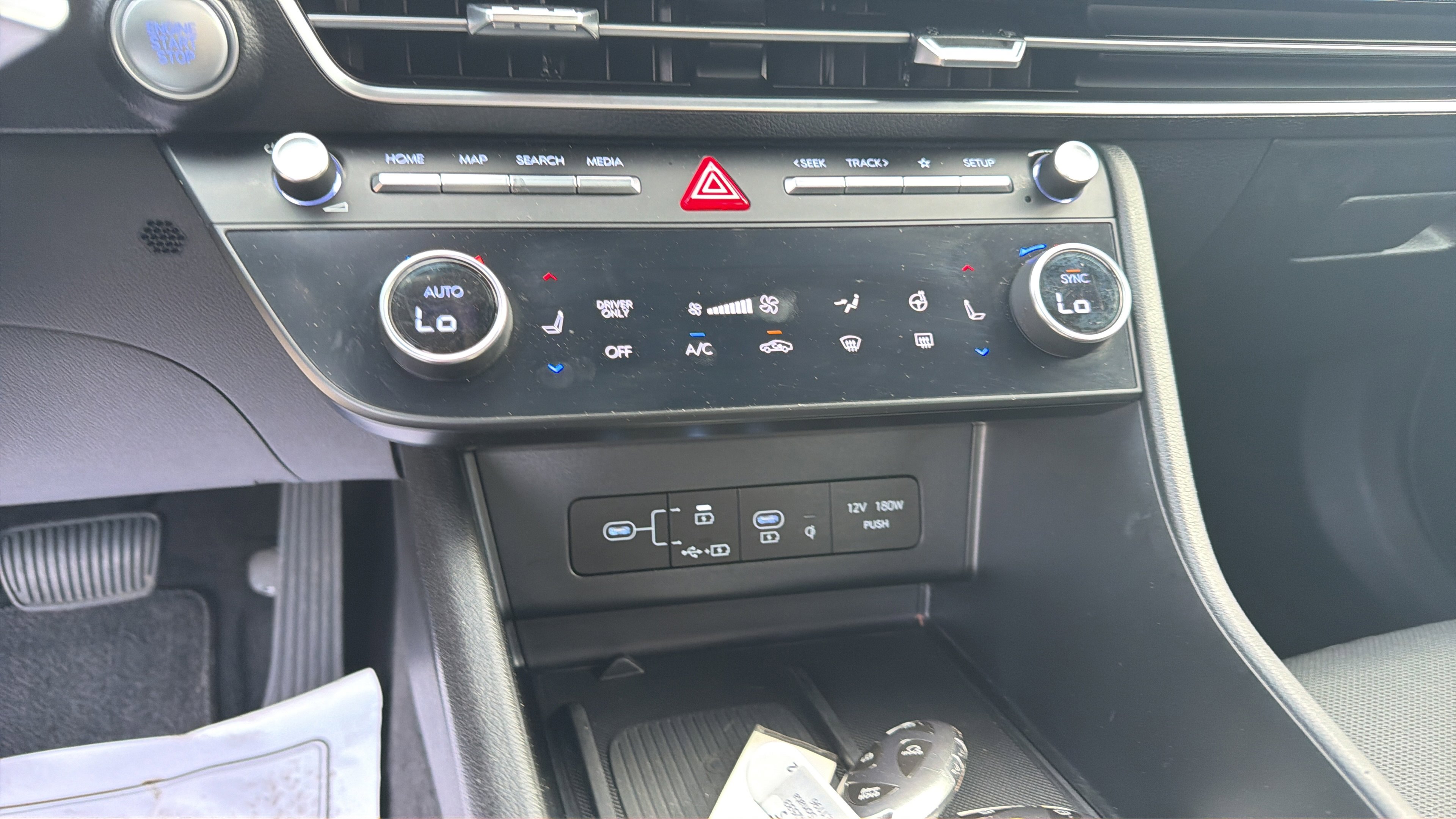 Used 2024 Hyundai Sonata Limited FWD image 18