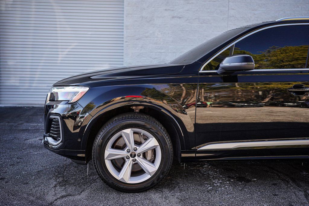 Used 2025 Audi Q7 2.0T Premium w/ Convenience Package image 11