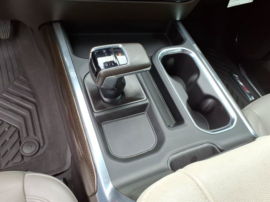 Used 2024 Chevrolet Silverado 1500 LT Trail Boss w/ LT Trail Boss Premium Package AWD/4WD image 32