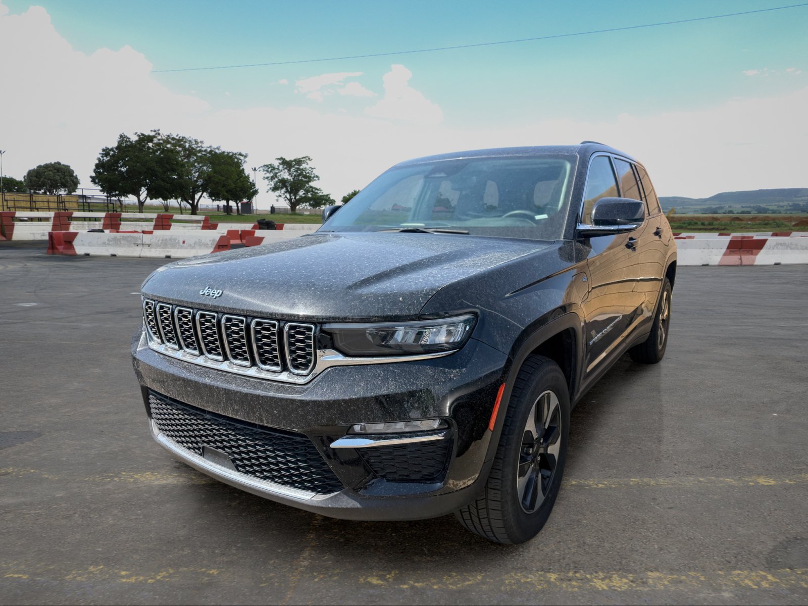 Used 2024 Jeep Grand Cherokee Limited 4xe AWD/4WD image 5