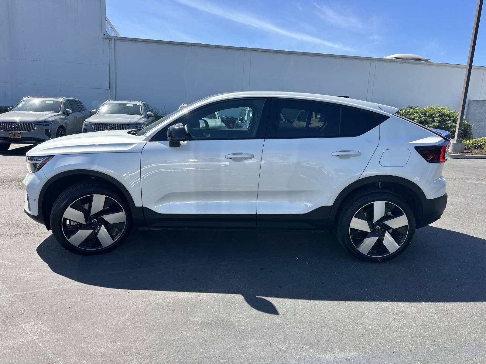 Certified 2023 Volvo C40 P8 Recharge Ultimate image 7