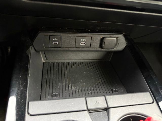 Used 2024 Toyota Prius LE image 17