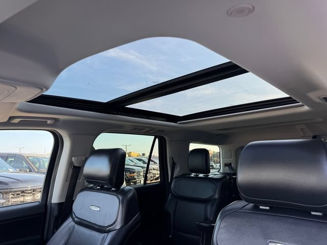 Used 2025 Ford Expedition Platinum AWD/4WD image 31
