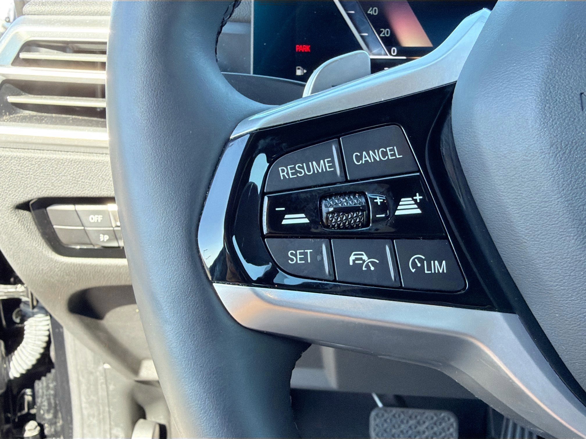 Used 2025 BMW 330i Sedan image 37