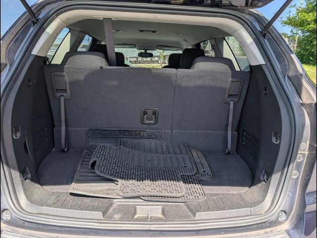 Used 2017 Chevrolet Traverse LT w/ Style and Technology Package image 19