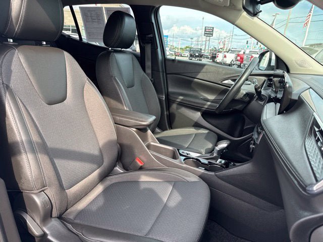 Used 2025 Buick Encore GX Preferred w/ Comfort Package FWD image 28