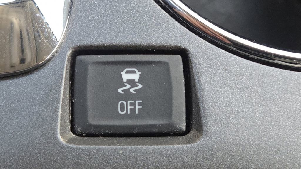 Used 2012 GMC Terrain SLT w/ LPO, Chrome Package image 8