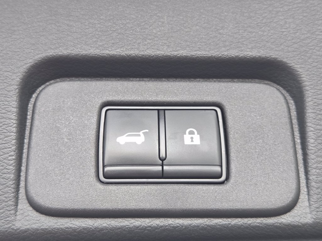 Used 2023 Nissan Rogue Platinum w/ Platinum Premium Package AWD/4WD image 23