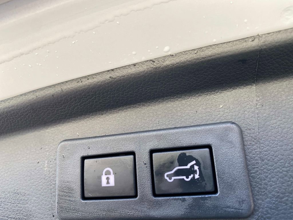 Used 2024 Subaru Outback Premium image 7