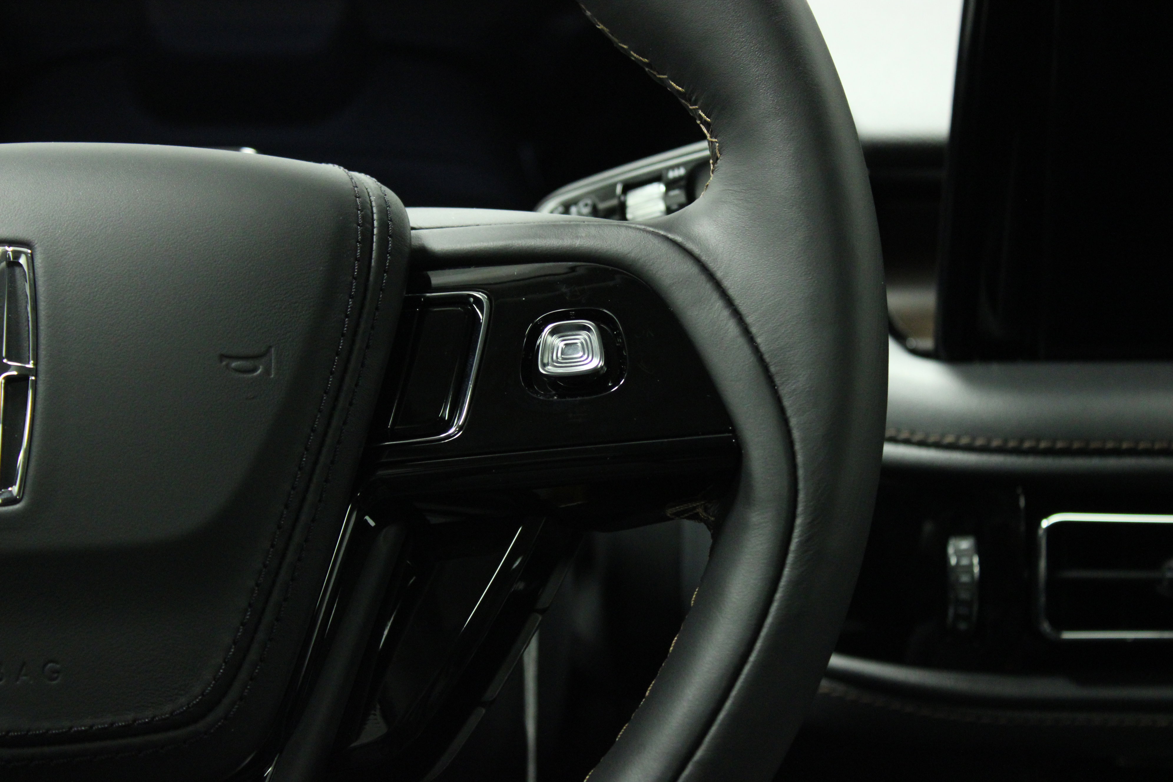 New 2026 Lincoln Aviator Reserve w/ Jet Appearance Package image 20