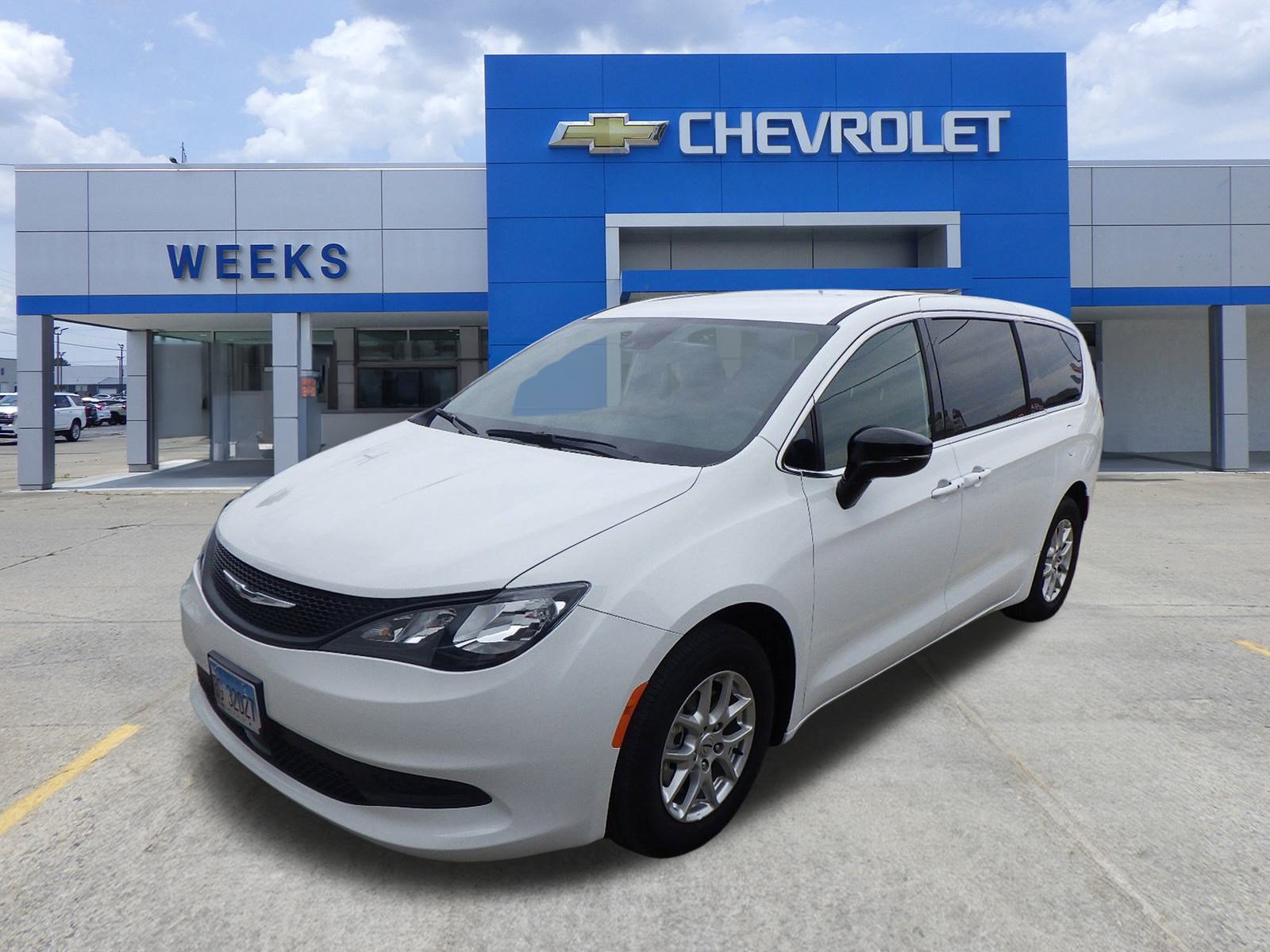 Used 2025 Chrysler Voyager LX
