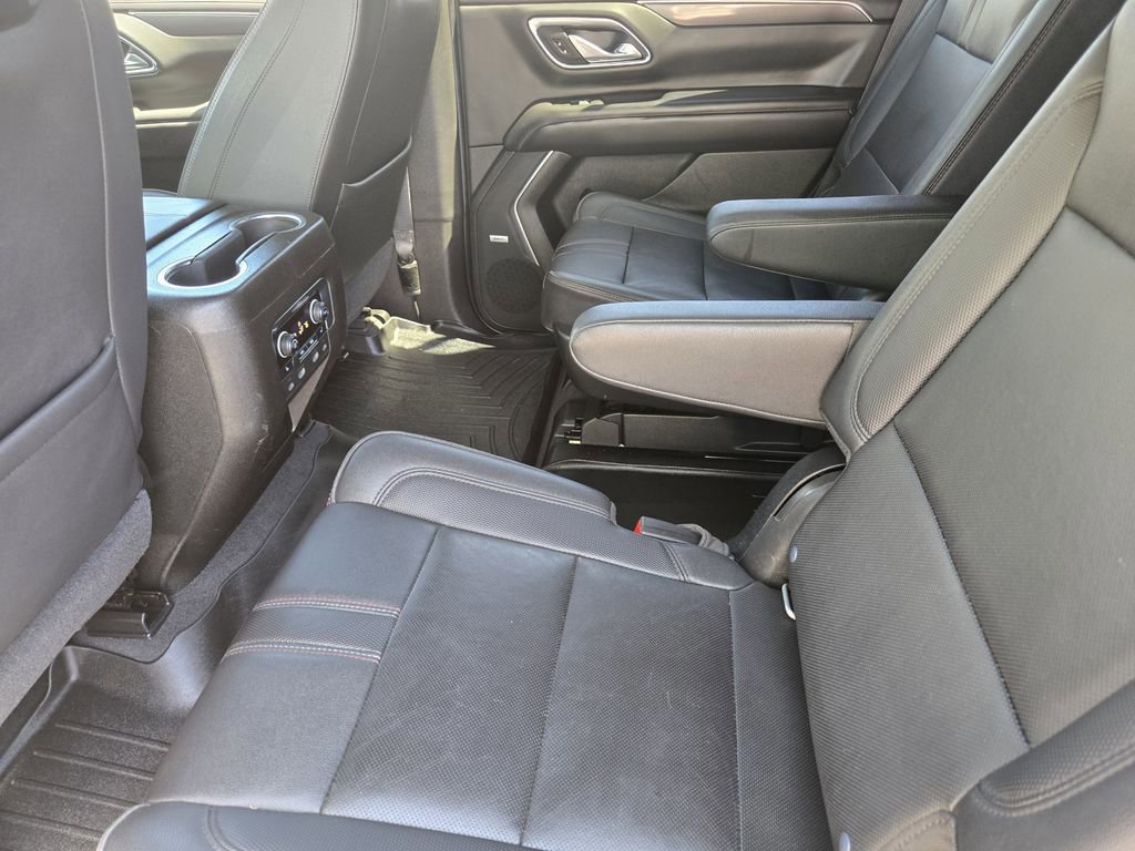 Used 2021 Chevrolet Tahoe RST w/ Luxury Package AWD/4WD image 18