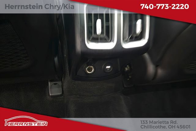 Used 2022 Kia Sorento S w/ Panoramic Sunroof Package AWD/4WD image 24