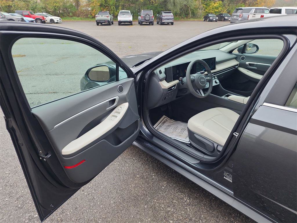 New 2026 Hyundai Sonata Blue image 10