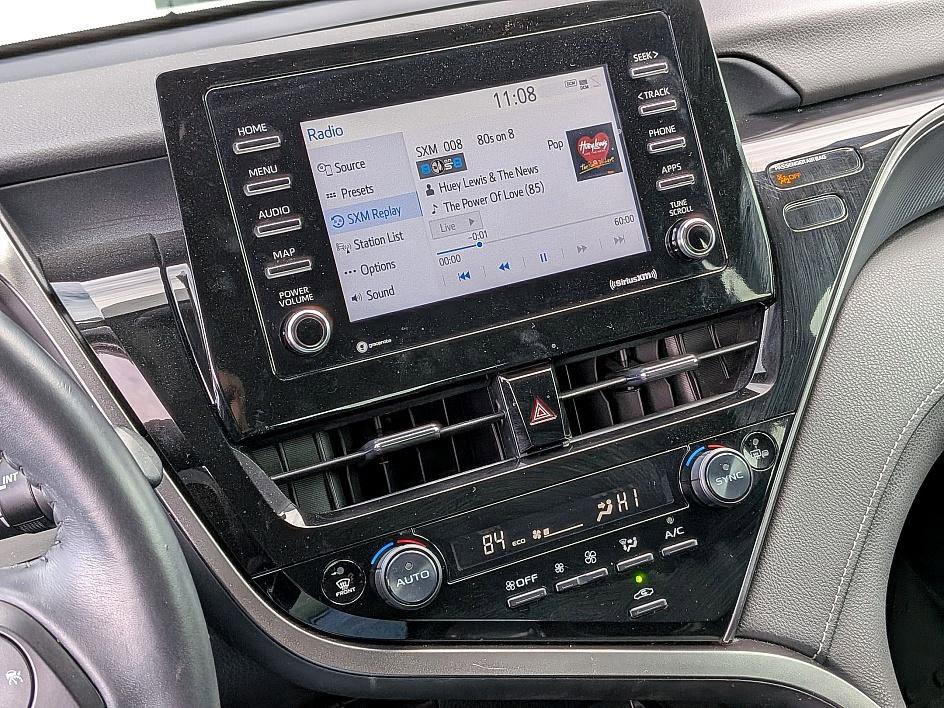 Used 2022 Toyota Camry SE image 23