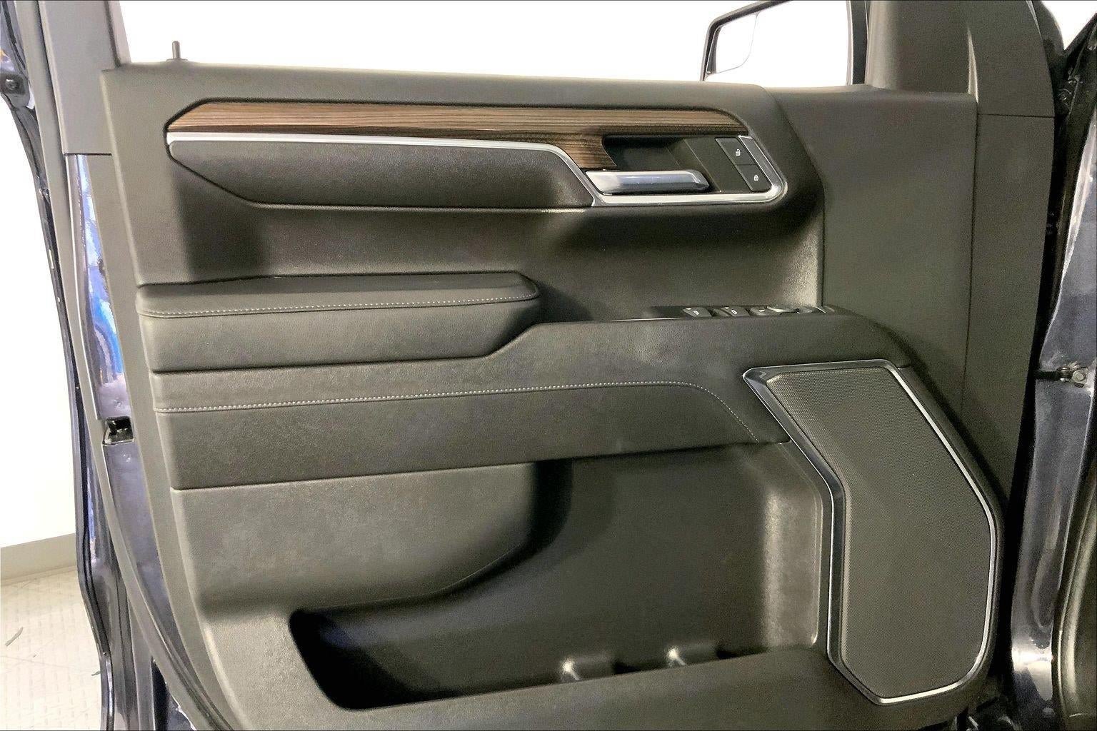 Used 2023 Chevrolet Silverado 1500 LT AWD/4WD image 24